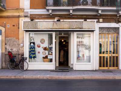 Ci troviamo quindi in via Crispi 68, nel quartiere Libert� di Bari
